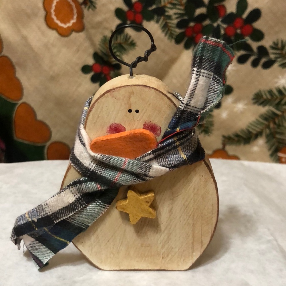 Primitive, Rustic Wooden Snowman 5”x3.25”